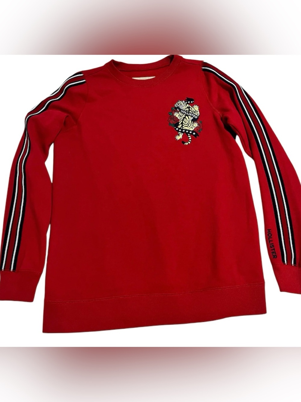 Hollister Embroidered Tiger And Roses Crewneck Sweatshirt Red Tattoo Crest Sz M